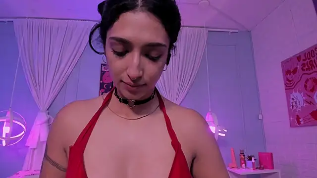 Chat XXX en directo de Cleo_Foxx