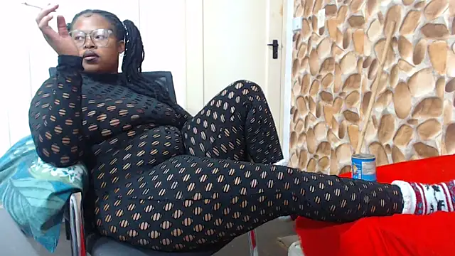 BadAss_Bee Live XXX Chat