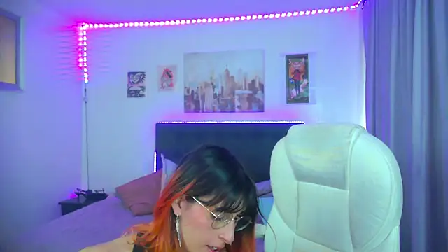 goth_minerva Show in webcam