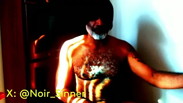Chat XXX en directo de sinnernoir