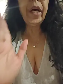 XXX chat uživo modela NakedMILFx