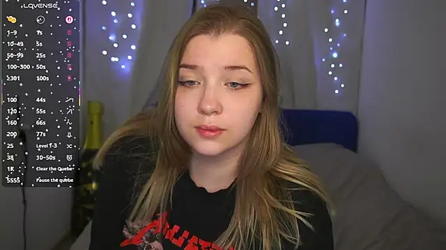 Онлайн чат XXX CuteSharloti