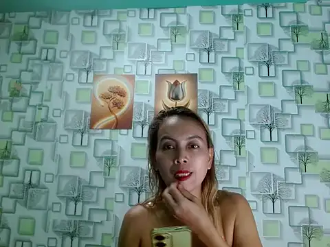 Sweet_Crystal69 Pertunjukan Webcam