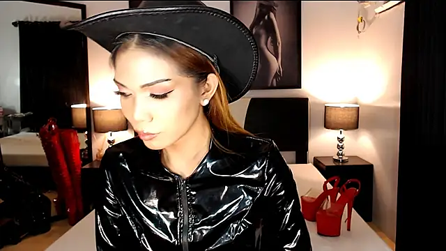AsuntaArgente Webcam-Show
