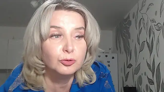 V-Alice: απευθείας συνομιλία ΧΧΧ