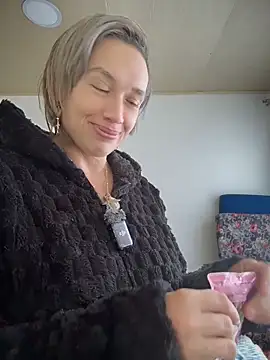 MARILYNMADELENAKOVANOVA's Live XXX Chat