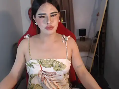 RebeccaTs Adlı Modelin Canlı XXX Sohbeti