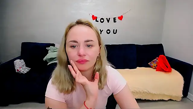 Онлайн чат XXX LiluMoon__