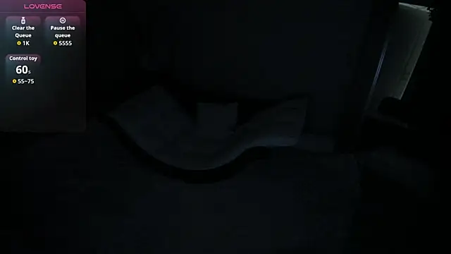 Chat +18 de Nika_Blaze ao vivo