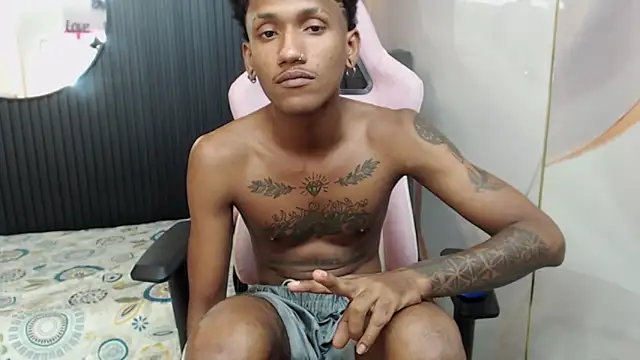 ManSant Chat XXX live