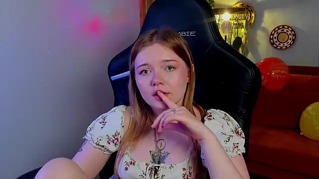 ElinaVale's Webcam Show