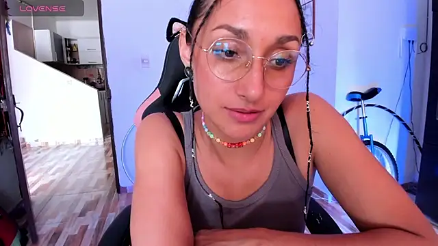 adrena_10のライブXXXチャット