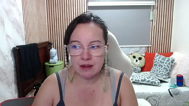 Sonialorens_ Chat XXX live