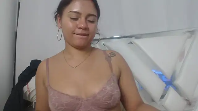 AlannaHarper 在線直播表演