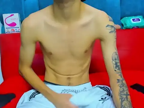 Webkamerová show badboyhornybi