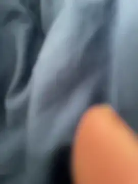 j_ratid: διαδικτυακό σόου στην κάμερα