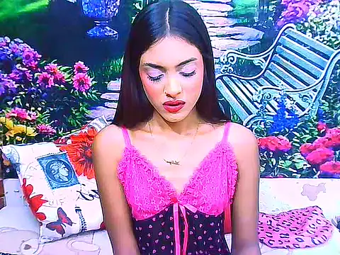 IndianPretty14u2Luv Adlı Modelin Canlı XXX Sohbeti