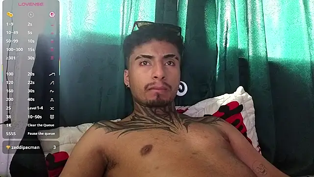 JuanCamiilo_66 Show in webcam