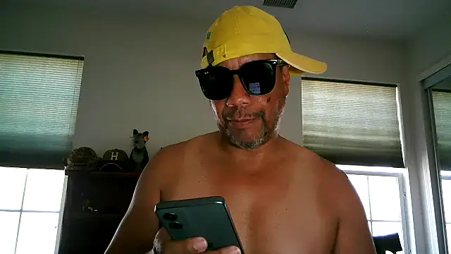 Czat XXX na żywo – pimpdaddy4ever