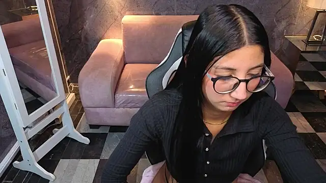 Chat +18 de Sophie_jones_b ao vivo