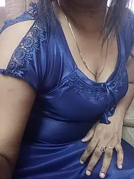 Vedhikaa___sexybigass__ Pertunjukan Webcam