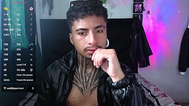 Show modela JuanCamiilo_66 na web-kameri