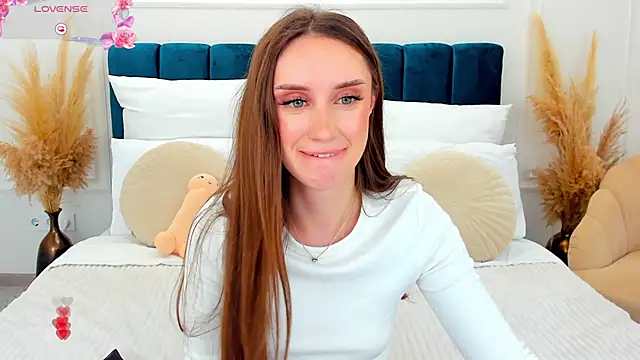 ToriSonn Chat XXX live