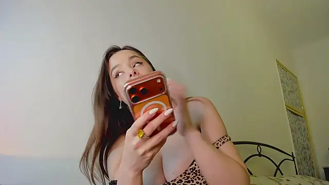 MistressMilana Chat XXX in diretta
