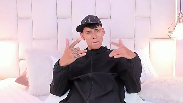 Chatroom XXX en direct de JacobFerrer