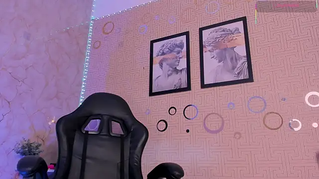 Chatroom XXX en direct de Mia_Gothzx