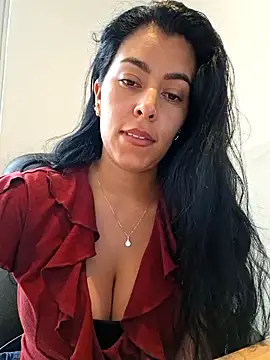 Luianna Chat XXX live
