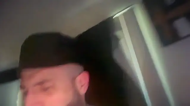 NickCrossXXX Chat XXX in diretta