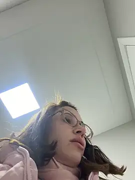 Irresistible24 Live XXX-chat