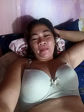 SweetChubbyMommy_02's Live XXX Chat