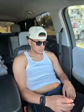 StrokingDaddy4 Adlı Modelin Canlı XXX Sohbeti
