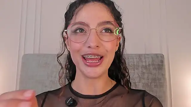 Angel-bells live XXX chat