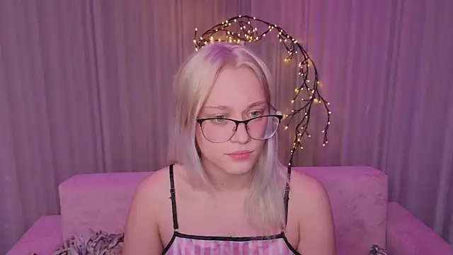 KaraLiin Live XXX Chat