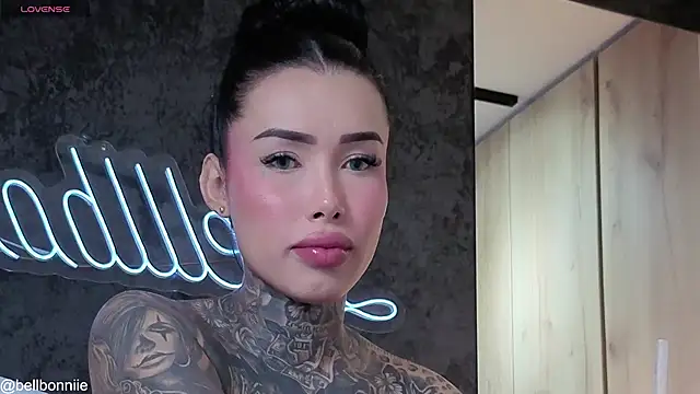 Show Webcam de belllbonniie