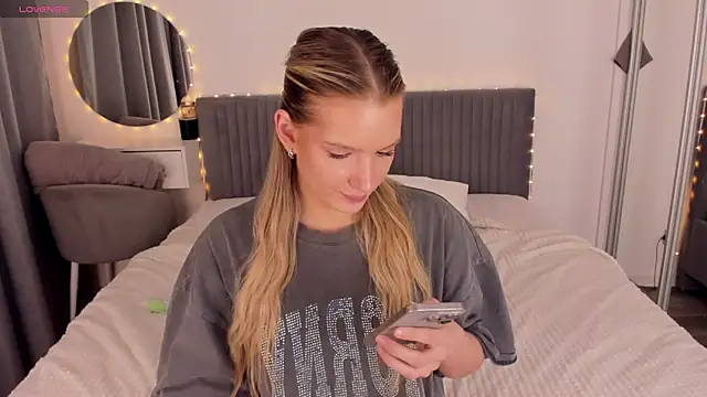 CassieRayss – Naživo XXX chat