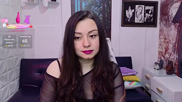 Chatroom XXX en direct de Eva_Roussell