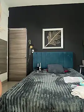 valentina_herrrera 即時 XXX 聊天