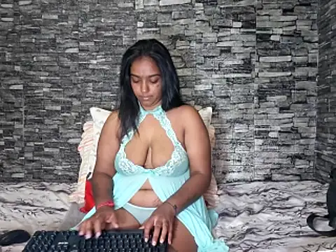 Indiasfantasy_ Show in webcam