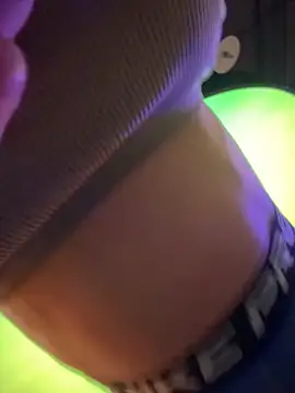 Webkamerová show F3ckd0lllucy