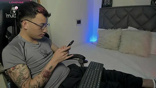 Dereck_Klain Webcam-Show