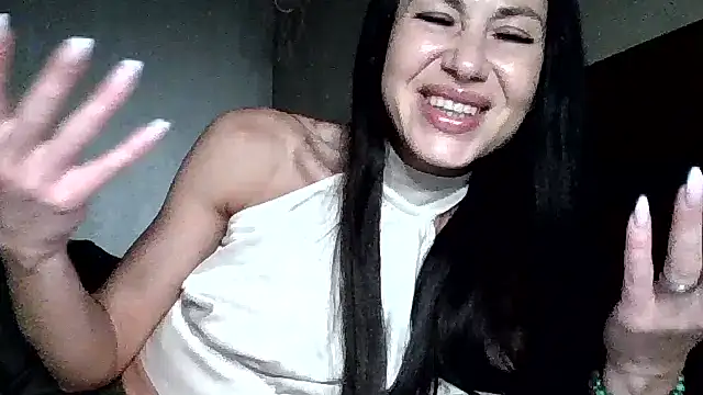 Chat +18 de JulianaGold1 ao vivo