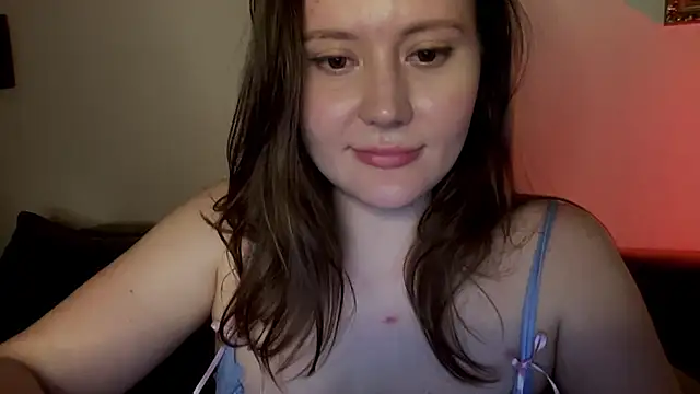Chatroom XXX en direct de Amelia_Sunflower