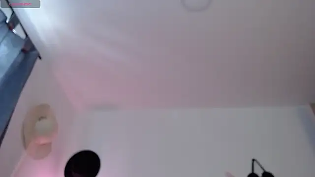 Chatroom XXX en direct de Camila_Torresss