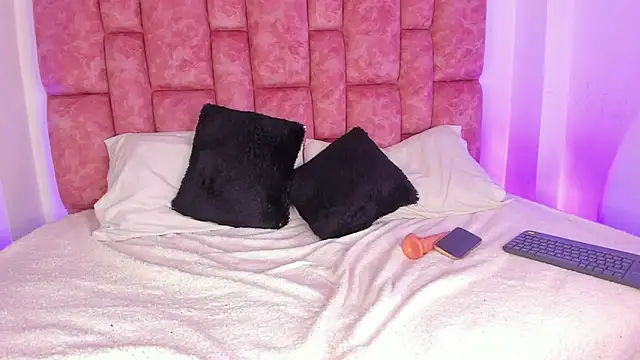 angelcherrypie Adlı Modelin Web Kamerası Şovu