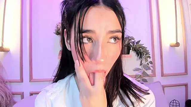 Chat XXX ao vivo de Nanami_