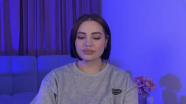 AdrianaToress Chat XXX in diretta